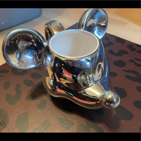 Mickey Mouse Collectors Mug - Picture 1 of 5